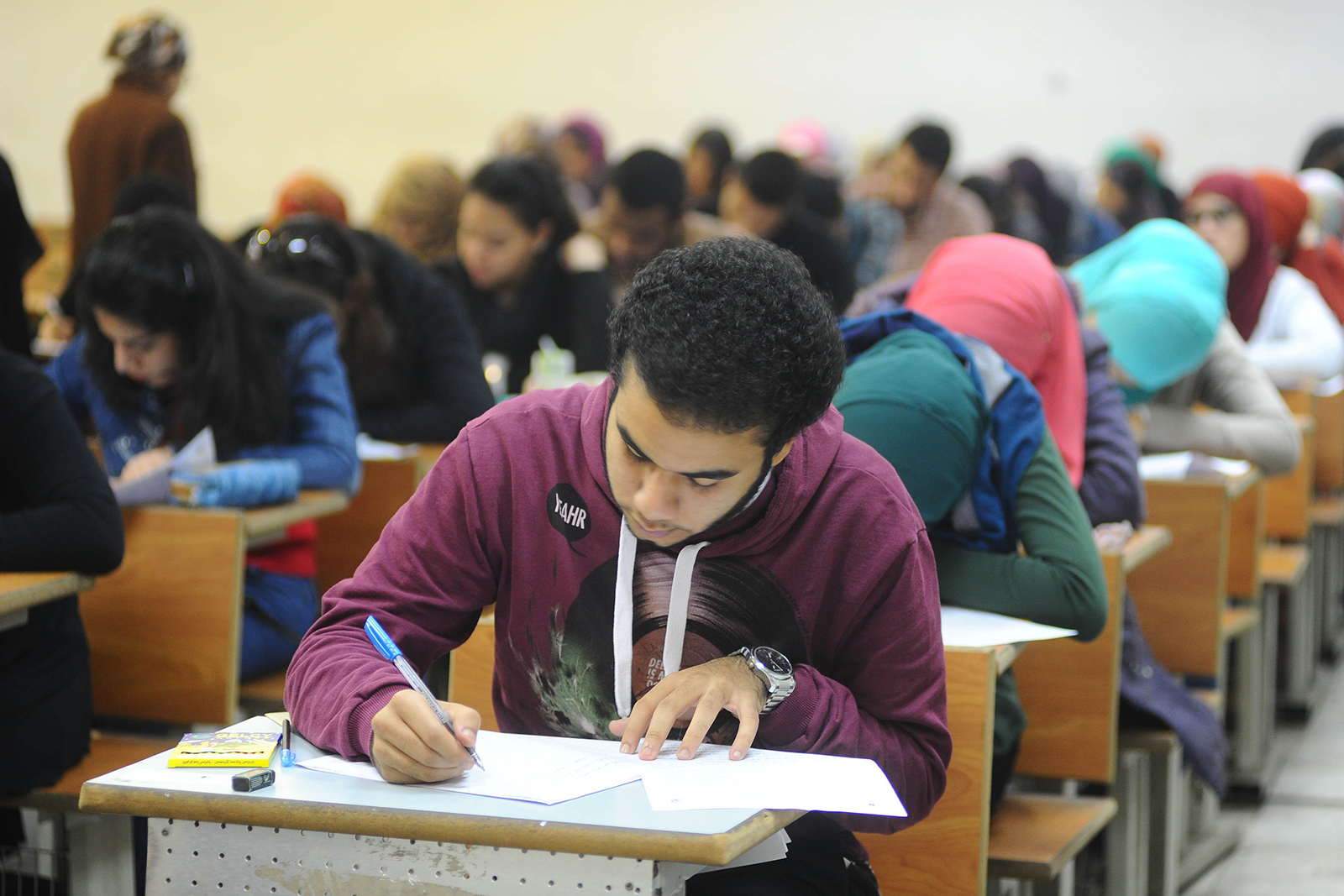 “قيد المراجعة” نتيجة تانية ثانوي الترم الثاني 2024 وخطوات الإستعلام عنها إلكترونيا
