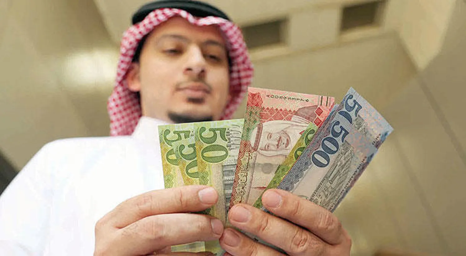 حصر المعلمين المتقاعدين بالمملكة وتعويضهم مالياً بقرار وزاري .. وزارة التعليم توضح التفاصيل