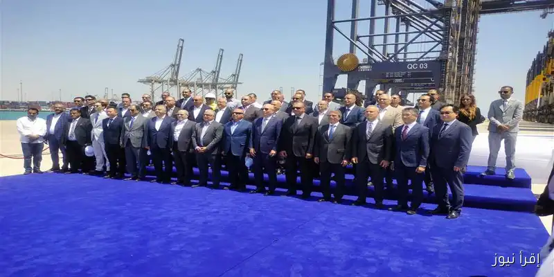 استعدادات ميناء السخنة: وصول الدفعة الثانية من معدات محطة حاويات البحر الأحمر بـ 6 أوناش رصيف خلال أيام