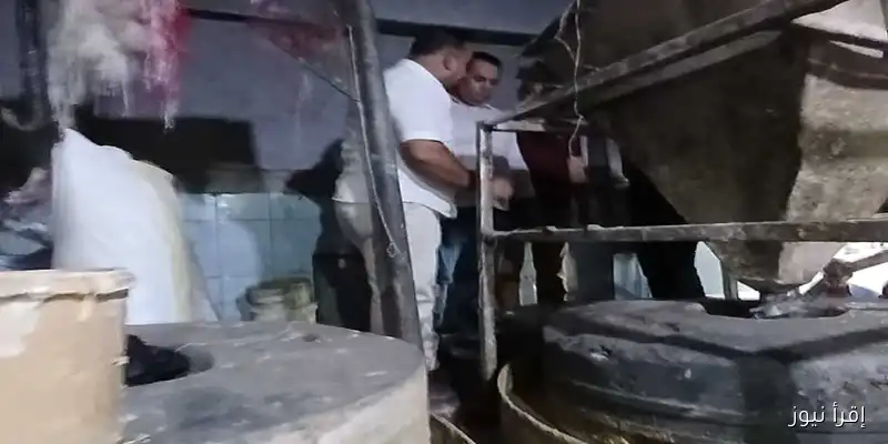 ضبط وإعدام أكثر من نصف طن من الحلوى غير المطابقة للمواصفات وإغلاق مصنع في حملة تفتيشية بالشرقية (صور)